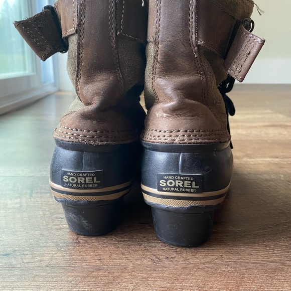 Sorel boots - Picture 7 of 10